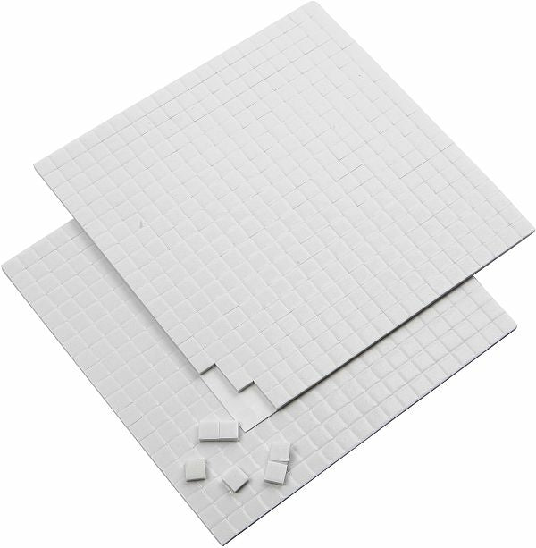 Valokuva tuotteesta Tarratyyny 5x5x2 mm/2 arkkia, kuuluu tuoteryhmään Liimat ja sakset.
