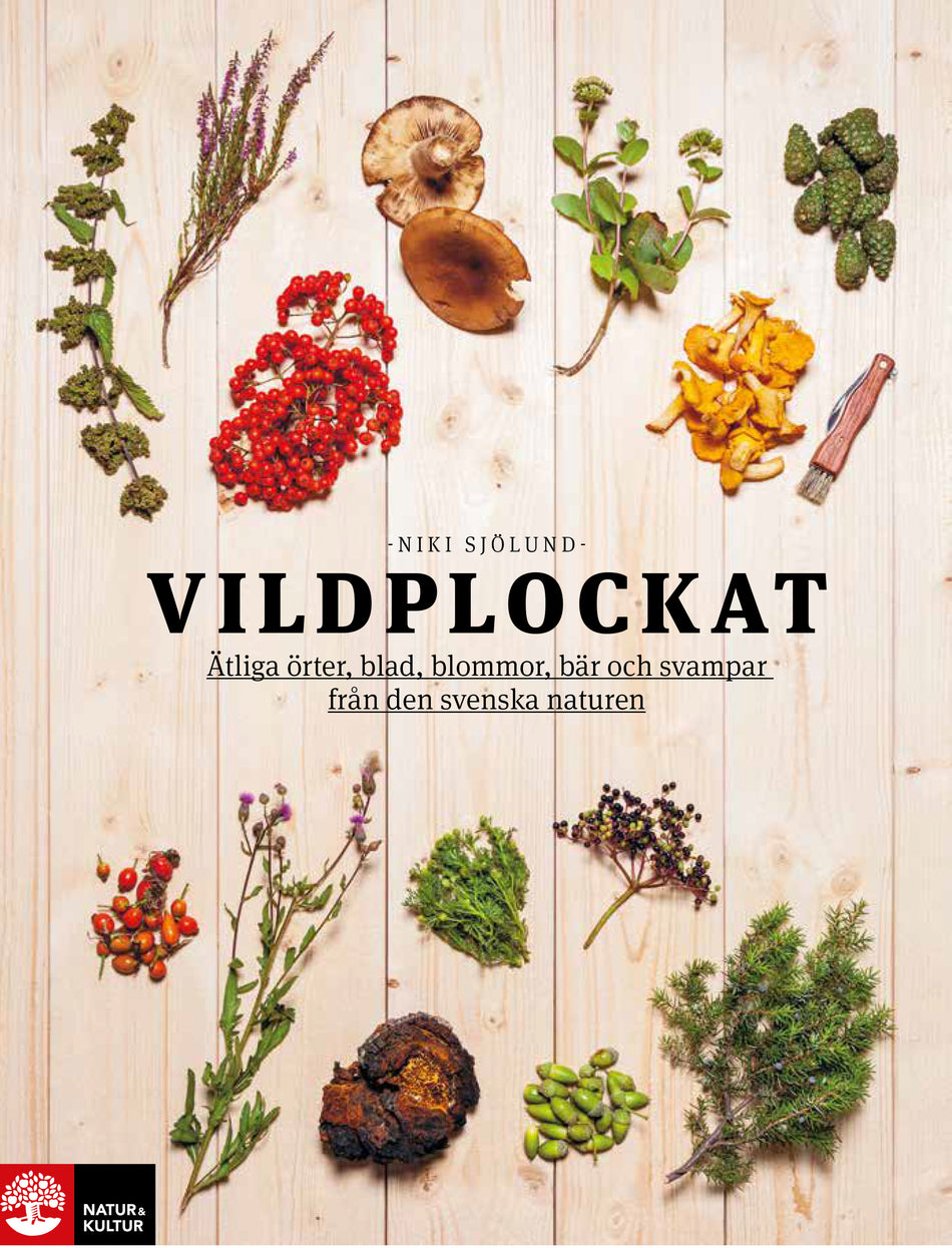 Valokuva kirjasta Niki Sjölund Vildplockat : ätliga örter, blad, blommor, bär och svampar från den svenska naturen, kuuluu tuoteryhmään Ruots harrasteet taide.