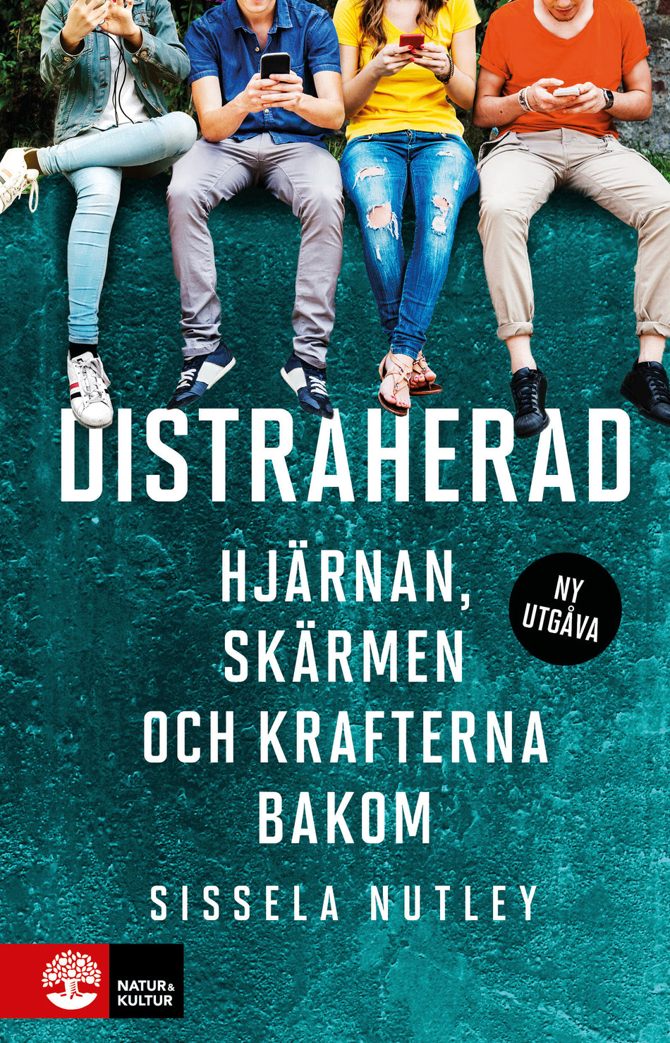 Valokuva kirjasta Sissela Nutley Distraherad : hjärnan, skärmen och krafterna bakom, kuuluu tuoteryhmään Ruots muu tieto.