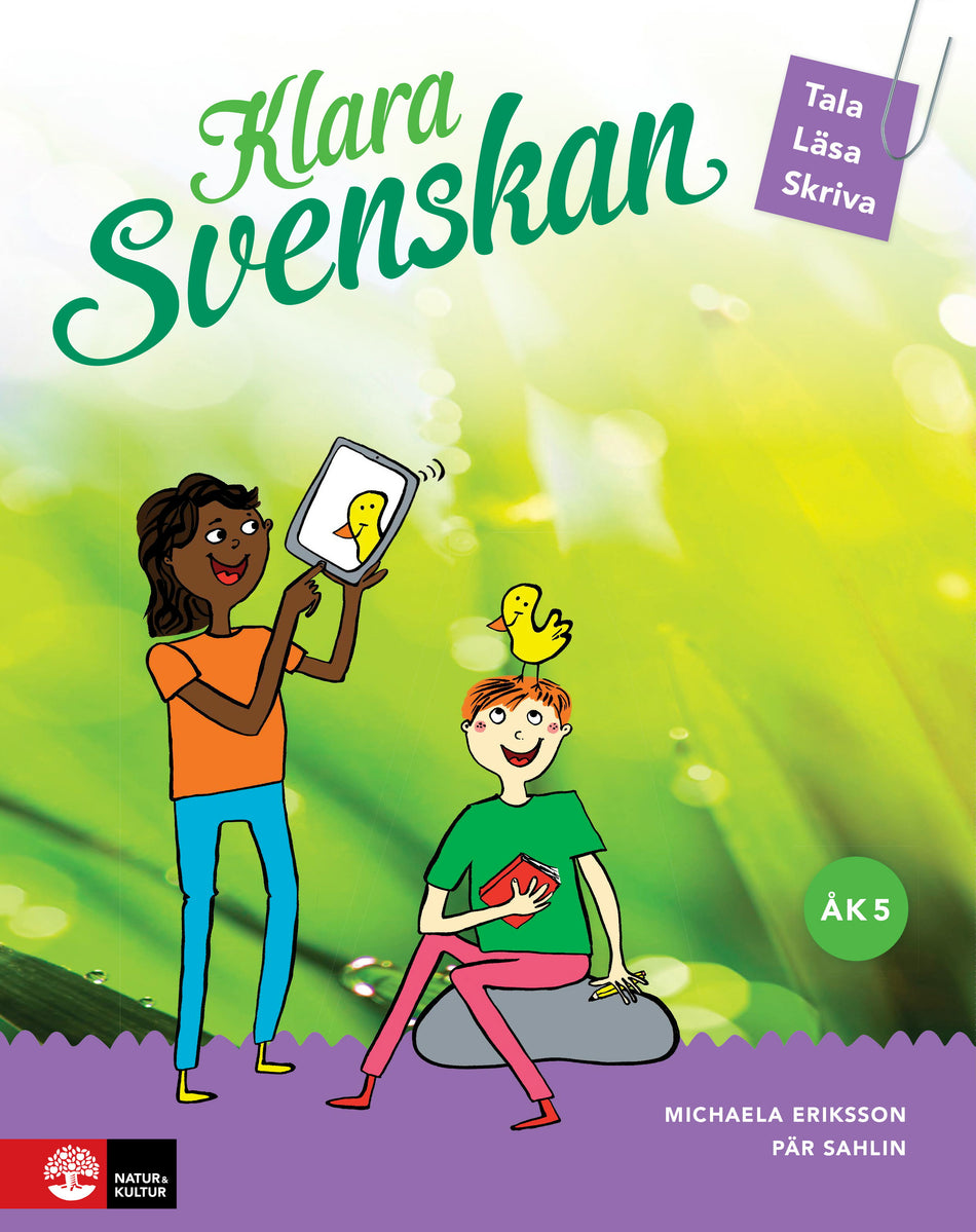 Valokuva kirjasta Pär Sahlin / Michaela Eriksson Klara svenskan åk 5 Elevbok Tala, läsa, skriva, kuuluu tuoteryhmään Ruots lapset nuoret ja sarjakuvat.