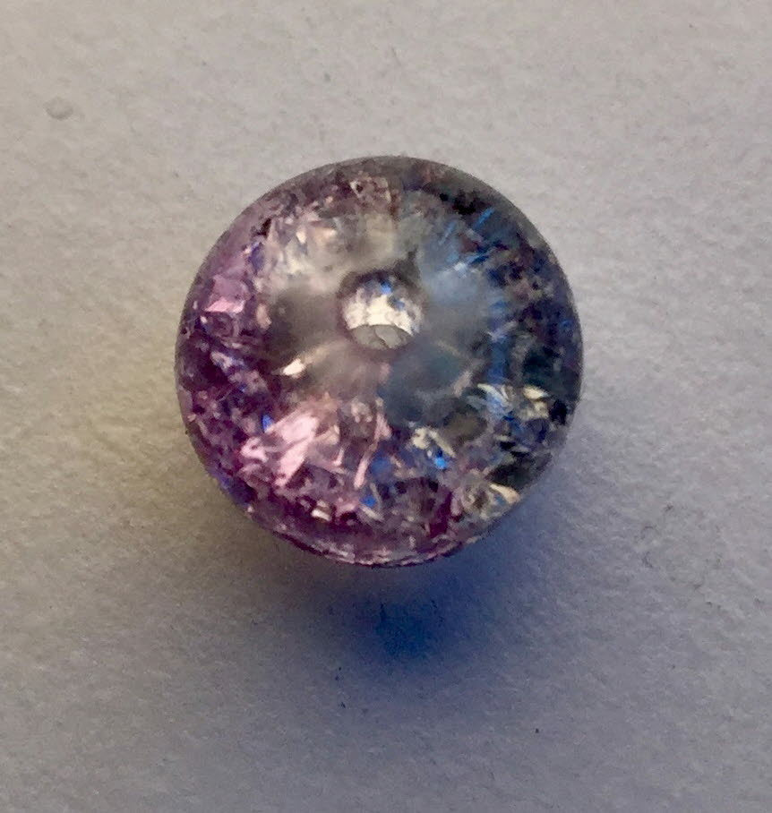 Valokuva kirjasta  ABC-klubben Hängen Åk 1, Kulor, 30 st : Glaspärla rund 10 mm, kuuluu tuoteryhmään Ruots lapset nuoret ja sarjakuvat.