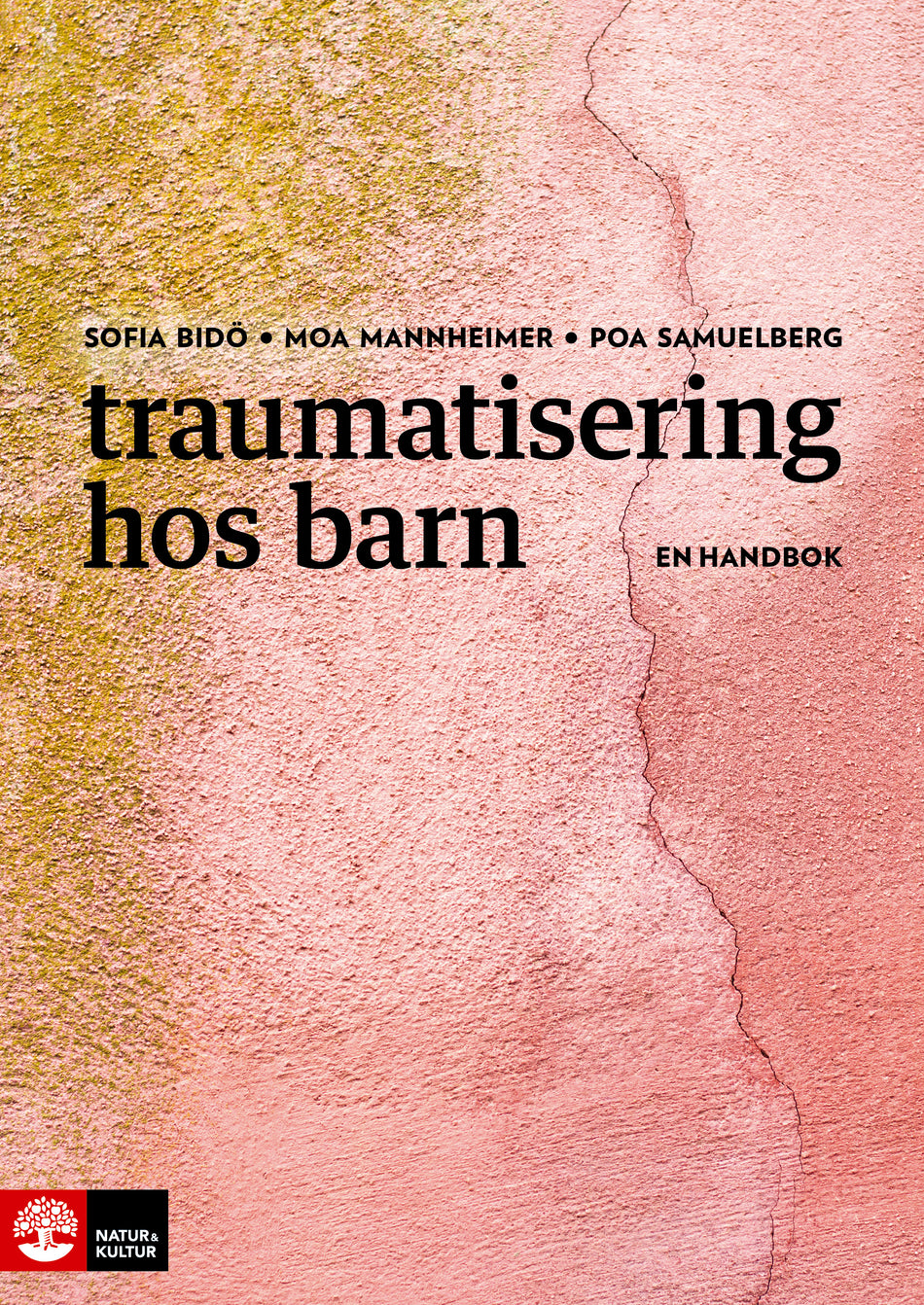 Valokuva kirjasta Sofia Bidö / Moa Mannheimer / Poa Samuelberg Traumatisering hos barn : En handbok, kuuluu tuoteryhmään Ruots muu tieto.