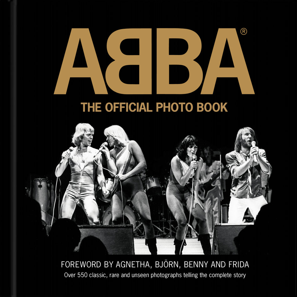 Valokuva kirjasta Jan Gradvall / Jeppe Wikström / Petter Karlsson / Bengt Wanselius ABBA : the official photo book (eng ), kuuluu tuoteryhmään Ruots harrasteet taide.