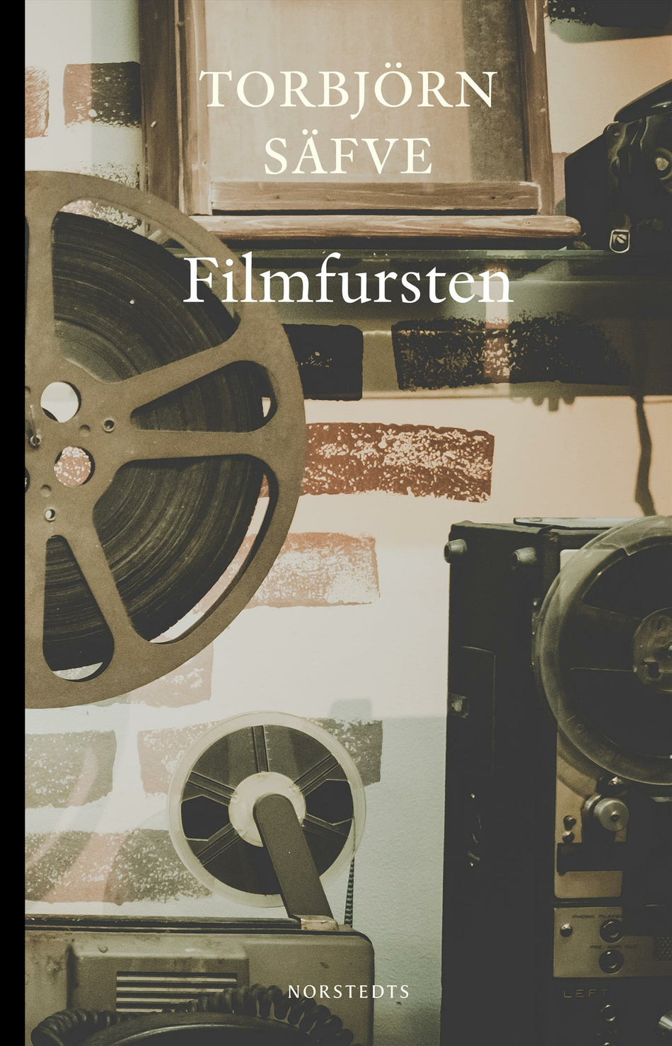 Valokuva kirjasta Torbjörn Säfve Filmfursten : en cinematografisk roman, kuuluu tuoteryhmään Ruots kaunokirjat.