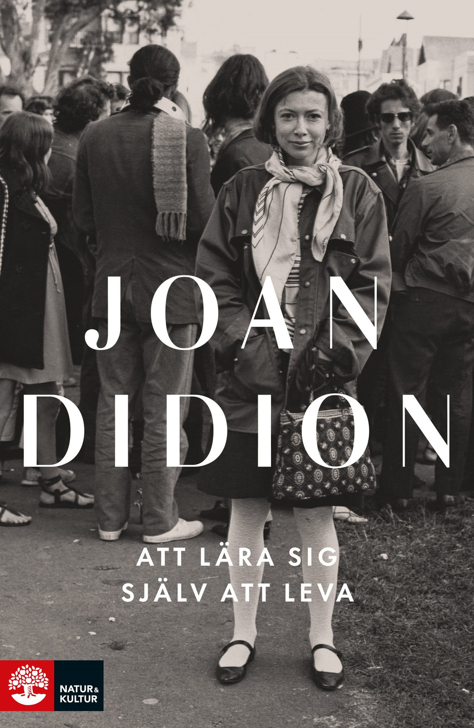 Valokuva kirjasta Joan Didion Att lära sig själv att leva, kuuluu tuoteryhmään Ruots muu tieto.