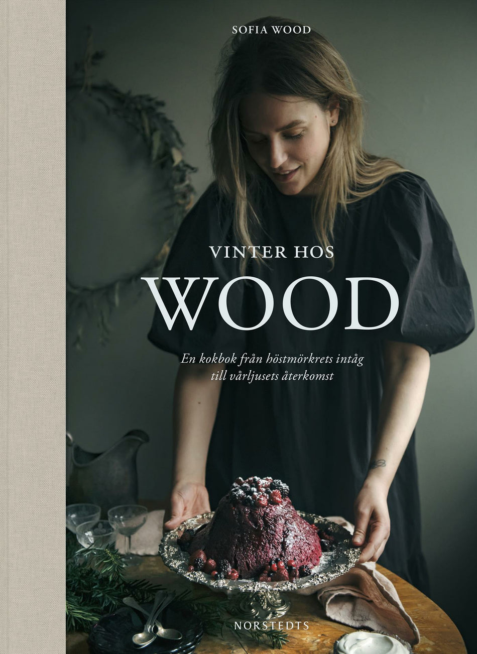 Valokuva kirjasta Sofia Wood Vinter hos Wood : en kokbok från höstmörkrets inträde till vårljusets återkomst, kuuluu tuoteryhmään Ruots harrasteet taide.