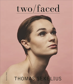 Valokuva kirjasta Thomas Sekelius Two faced, kuuluu tuoteryhmään Ruots harrasteet taide.