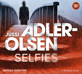 Valokuva kirjasta Jussi Adler-Olsen Selfies, kuuluu tuoteryhmään Ruots kaunokirjat.