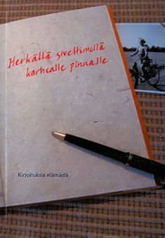 Valokuva kirjasta Elämä tarinaksi -ryhmä Herkällä siveltimellä karhealle pinnalle, kuuluu tuoteryhmään Muut kaunokirjat.