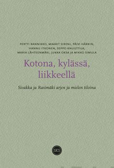 Valokuva kirjasta Pertti Rannikko / Maarit Sireni / Päivi Härkin / Hannu Itkonen / Seppo Knuuttila / Maria Lähteenmäki / Jukka Oksa / Mikko Simula Kotona, kylässä, liikkeellä, kuuluu tuoteryhmään Matkat.