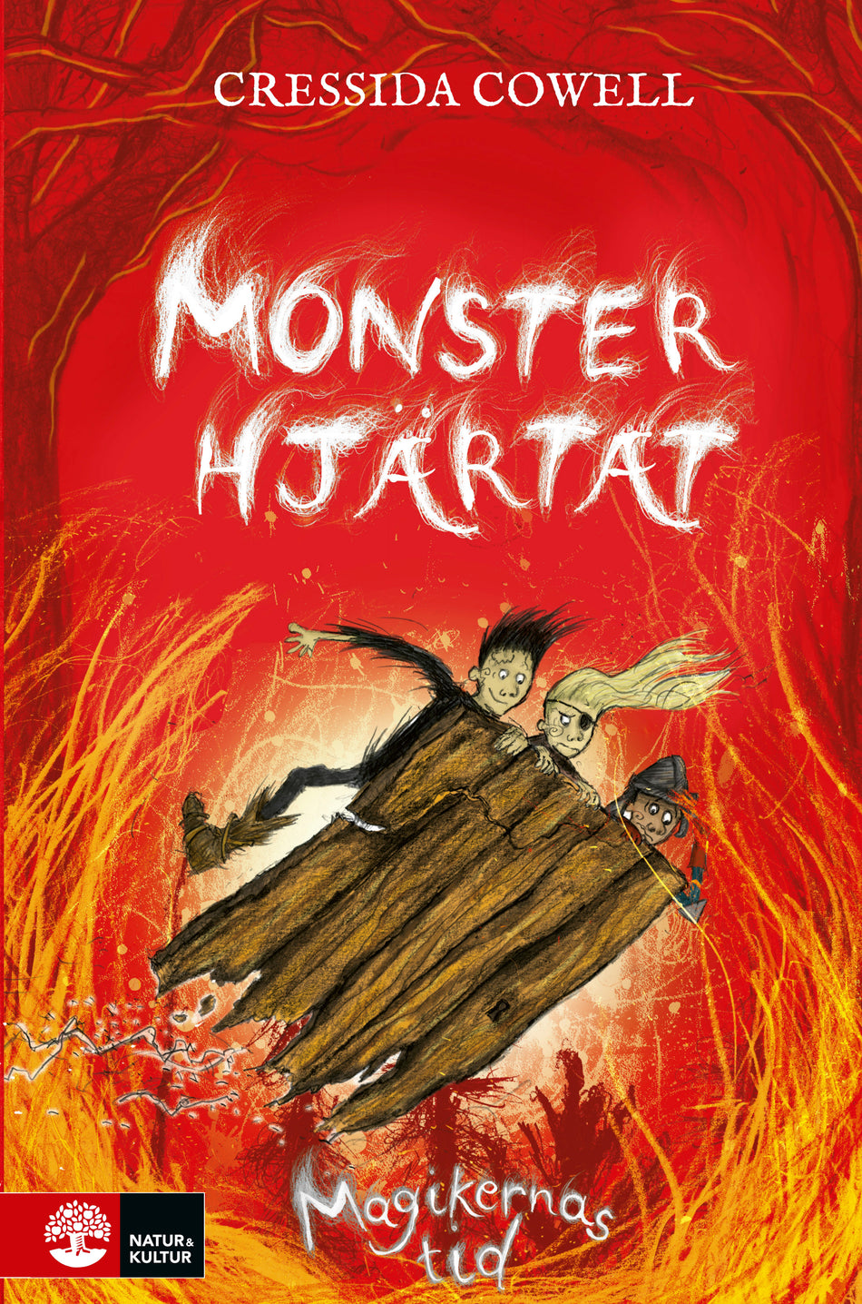 Valokuva kirjasta Cressida Cowell Monsterhjärtat, kuuluu tuoteryhmään Ruots lapset nuoret ja sarjakuvat.
