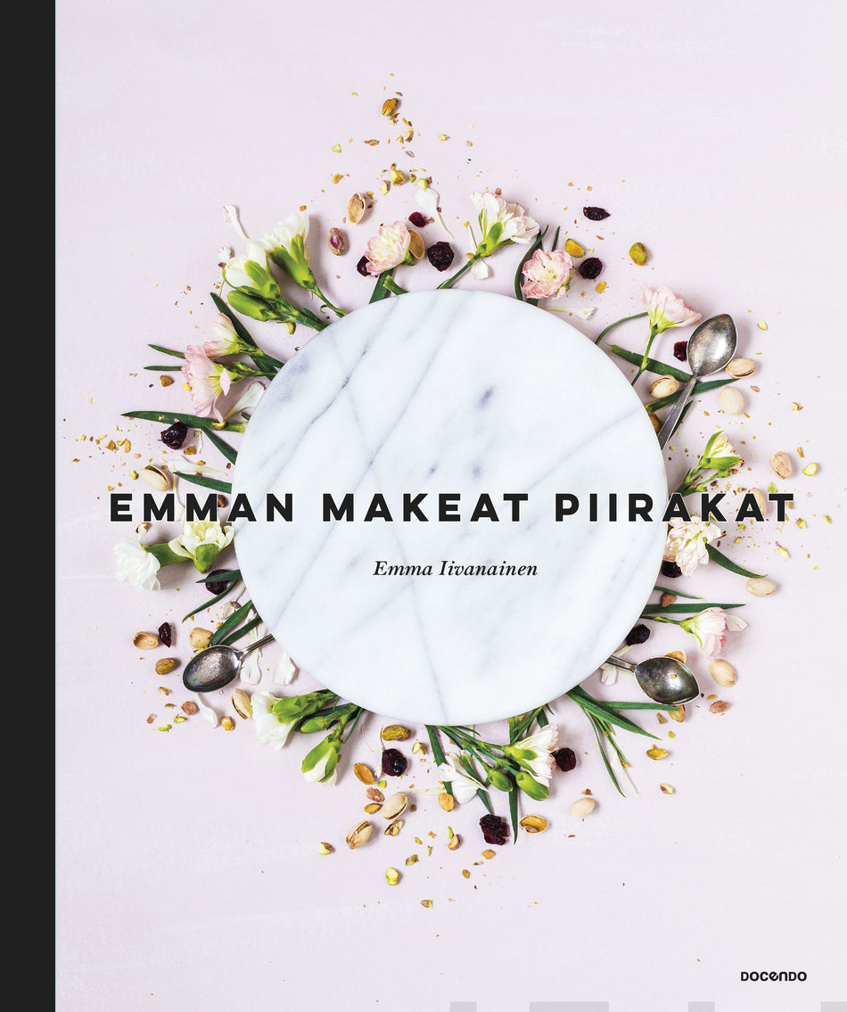 Valokuva kirjasta Emma Iivanainen Emman makeat piirakat, kuuluu tuoteryhmään Keittokirjat sisustus.