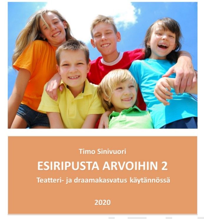 Valokuva kirjasta Timo Sinivuori Esiripusta arvoihin 2.0, kuuluu tuoteryhmään K-kirjat.