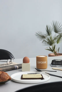 Favourite Cup Sunshine, Design Letters