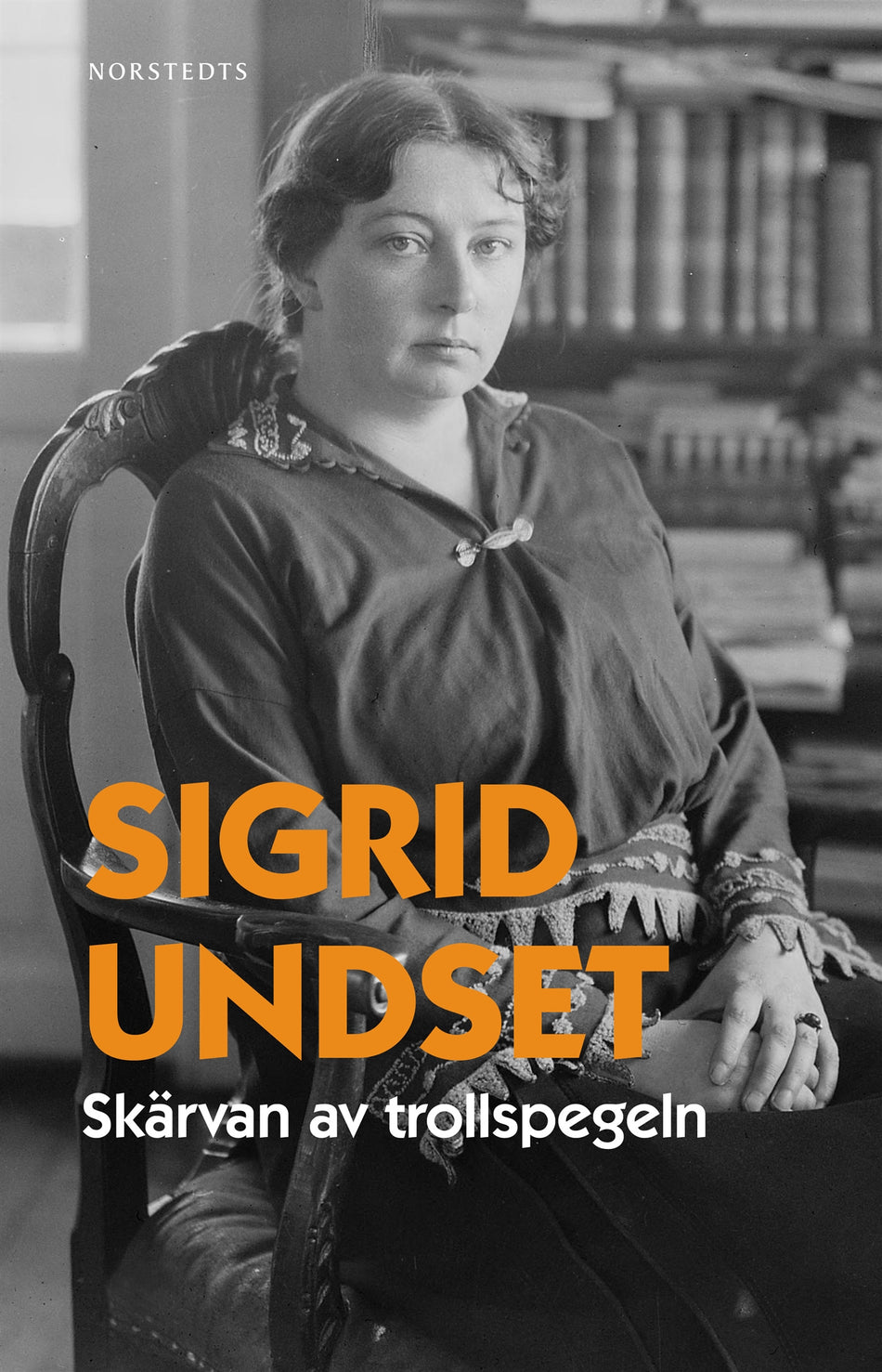 Valokuva kirjasta Sigrid Undset Skärvan av trollspegeln, kuuluu tuoteryhmään Ruots kaunokirjat.